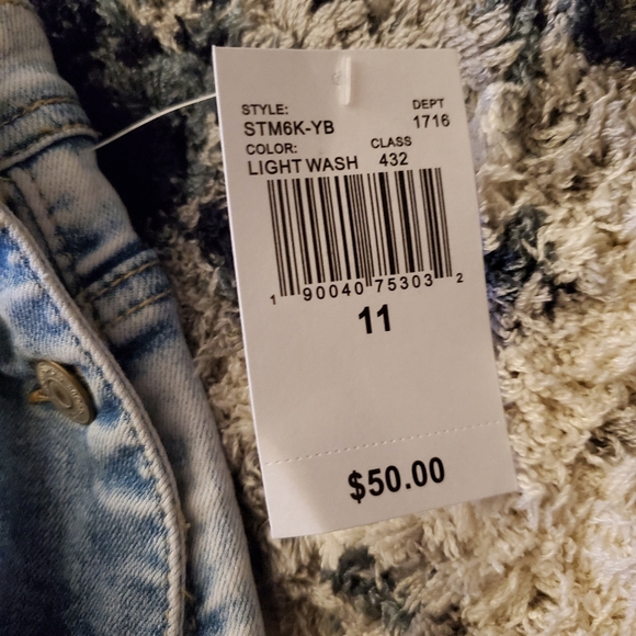 Almost Famous Shortalls - Picture 4 of 4